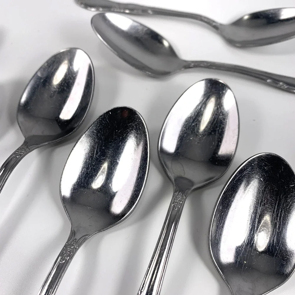 62pc Oneida Wm A Rogers Stainless Flatware - Fenway Daydream Forks Spoons Knives